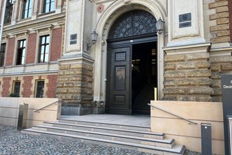 Versuchter Totschlag in Plauen: Wie schuldfähig ist der Angeklagte? - Ein 31-Jähriger muss sich am Landgericht Zwickau wegen versuchten Totschlags verantworten.