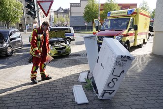 Verteilerkästen bei Unfall demoliert -