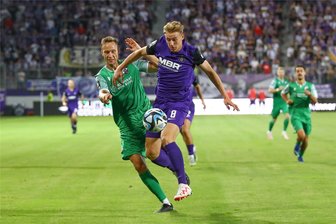 Vertragsaufhebung: Joshua Schwirten verlässt den FC Erzgebirge Aue - Joshua Schwirten (rechts) zieht es in die Niederlande.