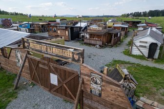 Verwaiste Westernstadt im Erzgebirge: Wie es nach dem Aus weitergeht - Die Westernstadt bei Geyer ist geschlossen. Es wurde ein Insolvenzantrag gestellt.