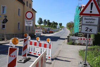 Verwirrung um Sperrung: Ist die B 173 bei Niederschöna an Pfingsten offen? - Die Sperrungen der B 173 in Niederschöna sind weiterhin intakt.