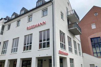 Verzögerung: „In Kürze“ soll weiteres Fitnessstudio von Kraftwerk 24 im Erzgebirge öffnen - Das Fitnessstudio soll in diesem Gebäude in der ersten Etage eingerichtet werden.
