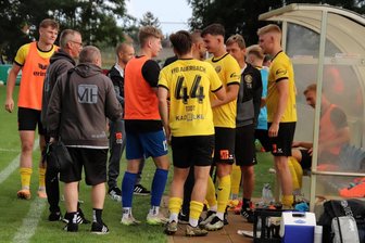 VfB Auerbach bleibt auswärts weiterhin  ungeschlagen - Ein Punkt beim Spitzenreiter kann sich sehen lassen. Mit dem 1:1 gegen den 1. FC Magdeburg II keimt Hoffnung in Auerbach auf. Wie nach jedem gelungenen Auswärtsspiel. 