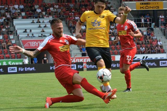VfB Auerbach spielt 0:0 gegen FC Rot-Weiß Erfurt -