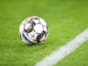 VfB Auerbach verpflichtet griechischen Profi -