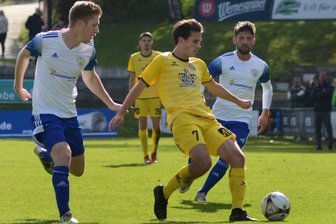 VfB Auerbach: Wer als neuer Taktgeber in Frage kommt - Mittelfeldspieler Ondrej Brejcha (Mitte) ist für VfB-Manager Volkhardt Kramer einer, der nicht nur mit seinen fußballerischen Mitteln in der Rückrunde zu den Taktgebern in der Mannschaft gehören könnte.