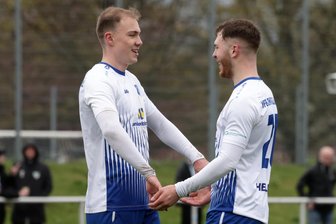 VfB Empor Glauchau: Doppelter Doppelpack stellt Weichen in Richtung Klassenerhalt - Luis Werrmann (links) und Dario Tomoski (rechts) haben für den VfB Empor Glauchau beim 4:3-Heimsieg am Sonntag gegen den FC Grimma jeweils doppelt getroffen.