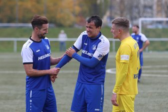 VfB Empor Glauchau: Drei Gründe für und gegen eine mögliche Trendwende im Kellerduell der Fußball-Oberliga beim 1. FC Lok Stendal - Der VfB Empor Glauchau (hier mit Marian Albustin und Tony Thiam/von links) kassierte gegen Bischofswerda eine schmerzhafte Heimniederlage. Gelingt gegen Stendal ein kleiner Befreiungsschlag?