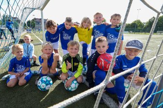 VfB Empor Glauchau: Wie auch die neunte Auflage des Fußball-Sommerferiencamps ein Erfolg geworden ist - In der letzten Sommerferienwoche gab es beim VfB Empor Glauchau wieder viele glückliche Kindergesichter zu sehen.