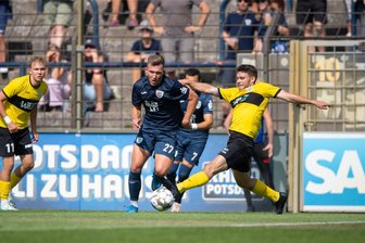 VFC Plauen empfängt den Greifswalder FC mit einer großen Portion Optimismus: „Es kann nichts mehr passieren“ - Kevin Walther (rechts) wird dem VFC am Wochenende fehlen.