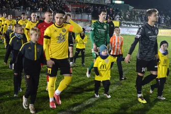 VFC Plauen gegen VfB Auerbach: Die Tipps fürs Derby vom Landrat bis zur Spitzenprinzessin - Das Hinspiel zwischen dem VfB Auerbach und dem VFC Plauen endete im November 2:2. Das ist auch der Lieblingstipp der Vogtländer für Samstag.