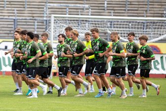 VFC Plauen gewinnt vor 644 Zuschauern gegen Vogut-Auswahl und setzt einen Tag später noch einen drauf - Der VFC Plauen (hier beim Training) gewann am Wochenende beide Testspiele.