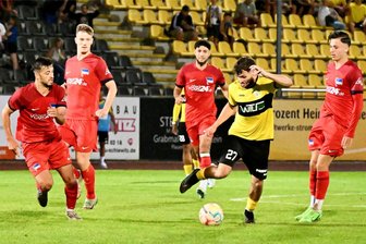 VFC Plauen: Knifflige Aufgabe im Sachsenpokal in Grimma - Der VFC Plauen (am Ball Paul Kämpfer) ist im Sachsenpokal am Samstagnachmittag im Sachsenpokalspiel beim FC Grimma gefragt.