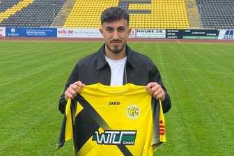 VFC Plauen verpflichtet Torhüter von Energie Cottbus als siebenten Neuzugang - Torwart Karl Pischon trägt in der kommenden Saison das Trikot des VFC Plauen.