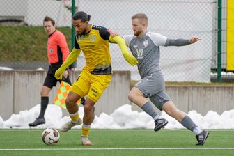 VFC Plauen: Wie es personell vorm Dreierturnier mit dem FSV Schleiz und der SpVgg Bayern Hof aussieht - Tyron Leon Haake (links) bleibt mit dem VFC Plauen vorerst weiter im Testspielmodus.