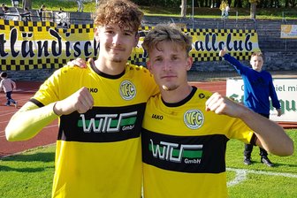 VFC Plauen: Zwei ausgeschlafene Jungs - Tim Limmer (links) und Max Winter haben bereits bei den D- und E-Junioren zusammen für den VFC gestürmt.