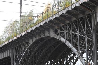 Viadukt-Abriss: Bahn reagiert auf Abgeordnetenbrief - Die Tage des Eisenbahn-Viadukts an der Annaberger Straße scheinen gezählt: Die Bahn-Verantwortlichen haben auf einen Protestbrief der Chemnitzer Landtagsabgeordneten nur ausweichend geantwortet.