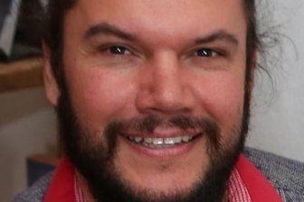 Vicente Patíz spielt in Thumer Kirche - 
