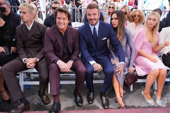 Victoria Beckham sorgt mit Spice-Girls-Spruch für Lacher - David Beckham erhielt einen Stern auf dem berühmten "Walk Of Fame" in Hollywood. Mit dabei: Sohn Romeo, Filmstar Tom Cruise, Ehefrau Victoria und Tochter Harper Seven.