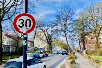 Viel Lärm um nichts? Diskussionen um Lärmaktionsplan in Limbach-Oberfrohna - Tempo 30-Zonen reduzieren zwar den Geräuschpegel, sind aber in der Regel unbeliebt.
