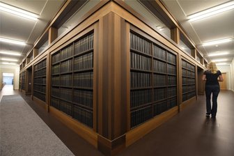 Viel mehr als Nachschlagewerke: Chemnitzer Unibibliothek bietet wieder Führungen an - Bei Führungen durch das Gebäude der Universitätsbibliothek werden die Angebote des Hauses vorgestellt.