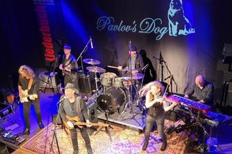 Viel mehr als nur ein Reflex: Pavlov‘s Dog zeigen in Lichtentanne, was eine Kultband ausmacht - Pavlov’s Dog begeisterten mit ursprünglichem Prog Rock.