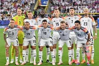 Viel Tempo, starker Havertz, ein bisschen Dusel – Deutschland gegen Dänemark: Einzelkritik und Noten für die DFB-Auswahl - Im Vergleich zur letzten Gruppenpartie gegen die Schweiz nahm Bundestrainer Julian Nagelsmann bei seiner Startelf drei Änderungen vor: Raum, Schlotterbeck und Sané spielten anstelle von Mittelstedt, Tah und Wirtz.