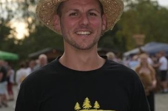 Viel zu erleben am Schieferloch - Clemens Liebscher, 2. Vorsitzender des Vereins Haamitleit, freut das gelungene Fest.