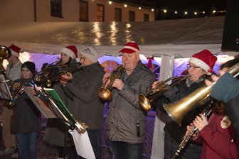 Viel Zuspruch für den Adorfer Weihnachtsmarkt - 