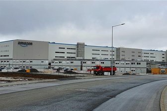 Viele Bewerbungen bei Amazon in Hof - Für das neue Amazon-Logistiklager in Hof werden derzeit Mitarbeiter eingestellt.