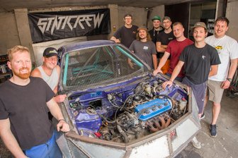Viele Kollisionen auf Seiffener Piste zu erwarten - Steven Berkau, Jens Hetzel, Jonas Drechsel, Erik Meyer, Luke Rudolph, Ole Beyer, Lukas Haustein, Rudi Kaden, Roy Müller (v. l.) vom Team „staticrew“.