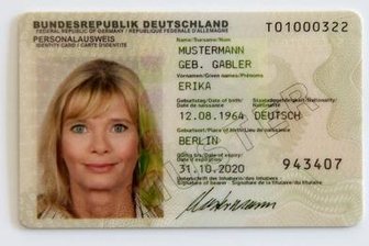 Viele Personalausweise laufen noch im Jahr 2014 aus -