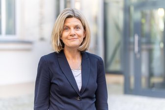 „Vielfalt ist kein Problem, sondern Reichtum“: Wie die neue Rektorin der Bergakademie Freiberg mit Europa vernetzt - Die neue Rektorin Prof. Dr. Jutta Emes ist seit wenigen Tagen an der Bergakademie Freiberg.