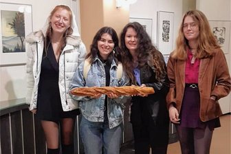 Vier Französinnen zum Praktikum im Erzgebirge - Clara Manceau, Maélys Bourrat, Marine Barbedienne und Clélie Le Guillo (v. l.) sind zum Praktikum in Aue. 