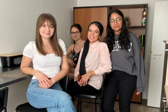 WGZimmerFrauMittweidaWohnungStudentenAzubisZusammenPflegeÄrztin