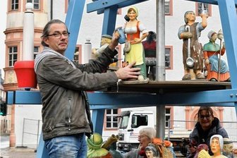 Vier neue Holzfiguren für die Pyramide von Oederan -