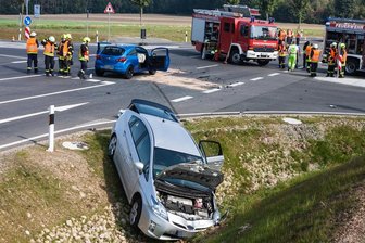 Vier Schwerverletzte bei Unfall auf A72-Zubringer bei Schneeberg -