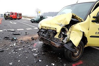 Vier Schwerverletzte bei Unfall - 