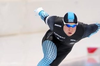 Vier Starts, vier Siege und der elfte Meistertitel - Nico Ihle flitzt auf der Inzeller Bahn durch die Kurve, keiner konnte ihn gefährden.