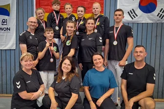 Vier Titel für Kampfsportler aus dem Erzgebirge - Bei der Ostdeutschen Meisterschaft gab es für die Taekwondo-Sportler des Zwönitzer HSV viel Grund zur Freude.