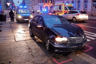 Vier Verletzte bei schwerem Unfall auf dem Sonnenberg -