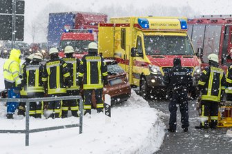 Vier Verletzte bei Unfall auf B 174 bei Lauterbach -