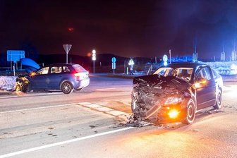 Vier Verletzte bei Unfall auf der B95 -
