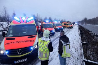 Vier Verletzte nach Unfall auf der A4 -