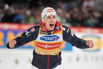 Vierschanzentournee: Was ist dran an den Schummel-Vorwürfen gegen die Österreicher? - Der neue Tourneeheld der Österreicher: Daniel Tschofenig.