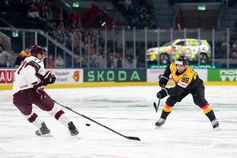 Viertelfinale stark in Gefahr: DEB enttäuscht gegen Lettland - Frederik Tiffels und die deutsche Eishockey-Nationalmannschaft enttäuschten gegen Lettland.