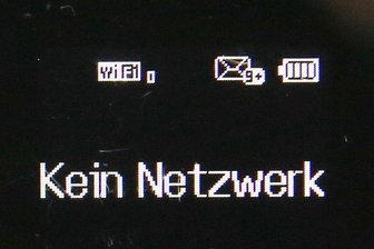 "Kein Netzwerk": Ein mobiler LTE-Router der Telekom ist - wie 900 000 weitere Geräte - zeitweise nicht erreichbar.