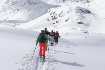Vogtländer auf Tour in den Bergen: Jeder Aufstieg ein Erlebnis - Schnee satt: Skitourengeher werden regelmäßig mit dem Blick auf beeindruckende Winterlandschaften belohnt.