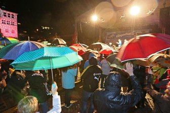 Vogtländer begrüßen Skispringer -