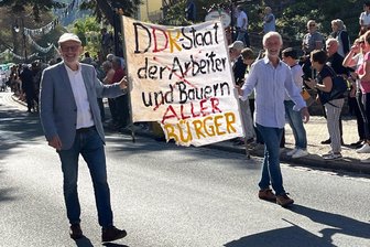 Vogtländer erinnern an die Aufbrüche des Herbstes 1989 - Zum Tag der Vogtländer erinnerten Christian Lange (links) und Christoph Flämig an die erste Demo am 25. Oktober 1989.